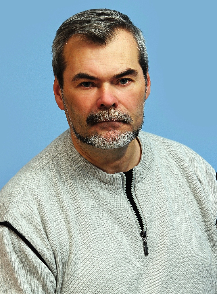 Титов Дмитрий Михайлович.